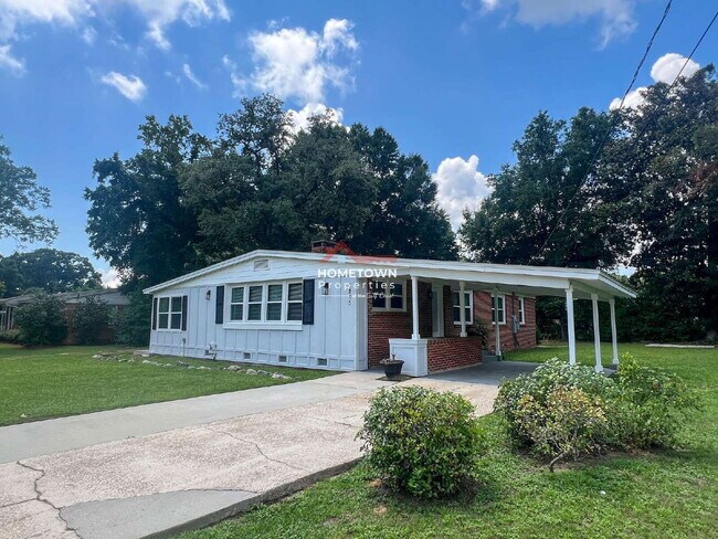 Building Photo - 1815 Hallmark Dr