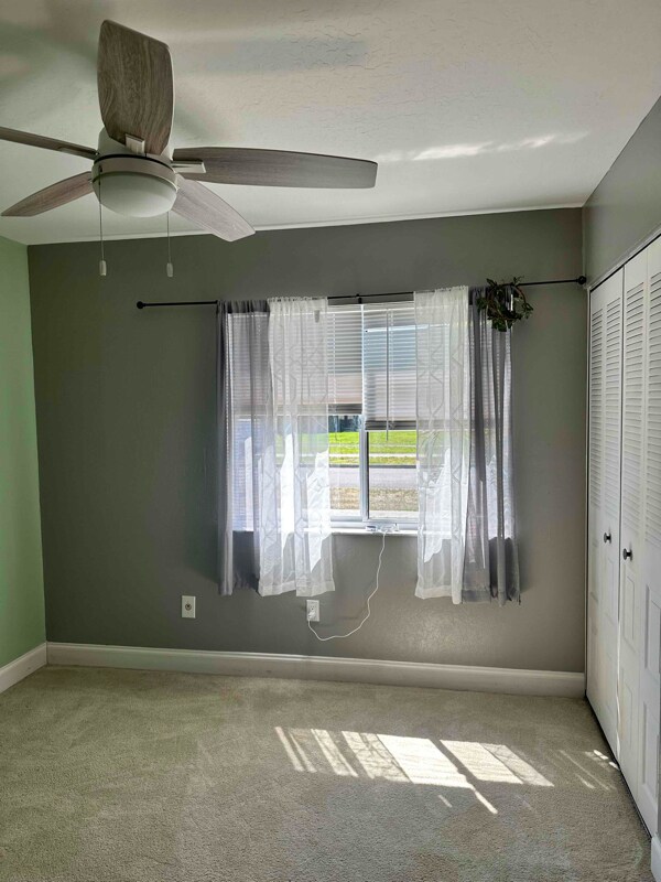 Building Photo - 955 Schumann Dr