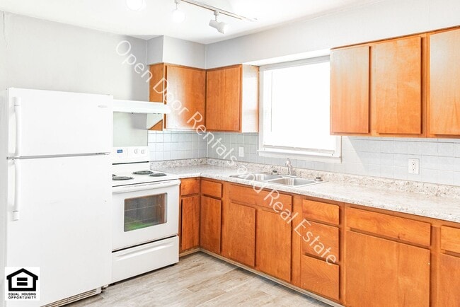 Building Photo - 113 Miller Rd