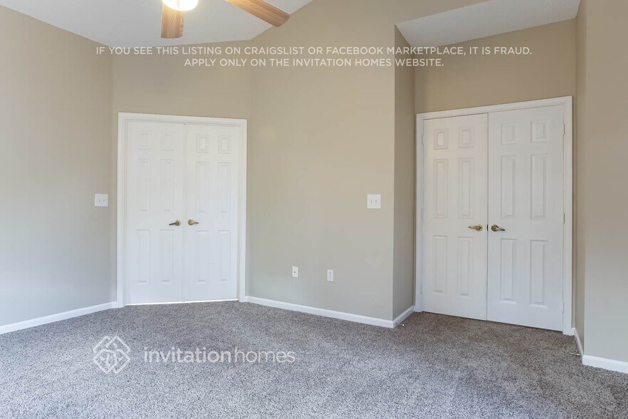 Building Photo - 6119 Oak Bluff Way