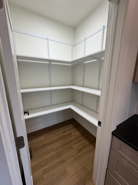 Building Photo - 802 Fritz Ave