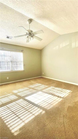 Building Photo - 24 Sidney Marie Ct