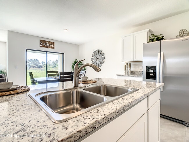 Building Photo - 2243 Capital Dr