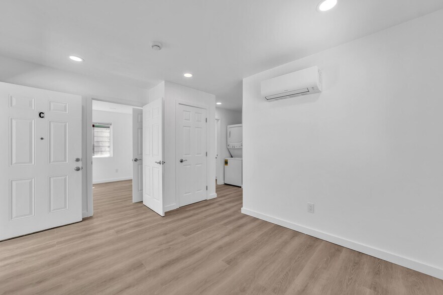 Building Photo - 1226 E St