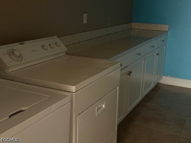 Building Photo - 450 Rathburn St