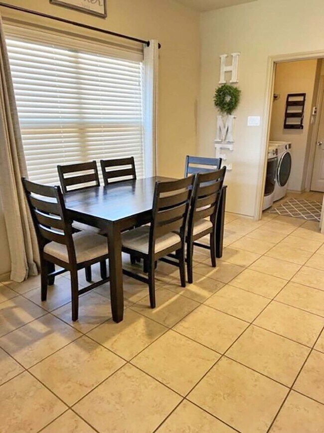 Building Photo - Beautiful 3 Bdrm 2 Bath Home in Fort Worth Texas - Near Haslet