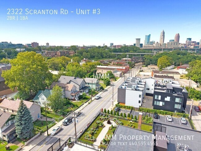 Building Photo - 2322 Scranton Rd