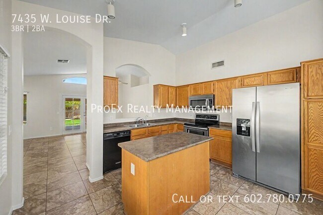 Building Photo - 7435 W Louise Dr