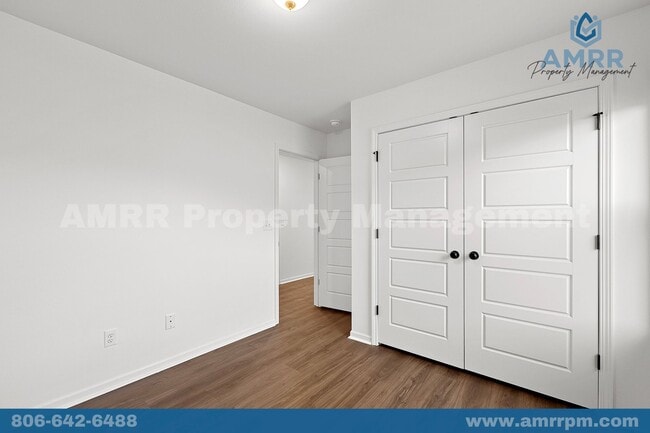 Building Photo - New Beginnings Start At AMRR: 4 bedroom in Apple Crossing!