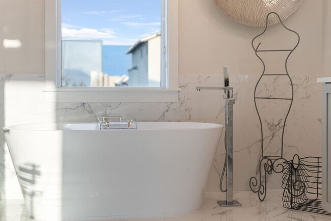 Building Photo - 26 Sea Walk Cir