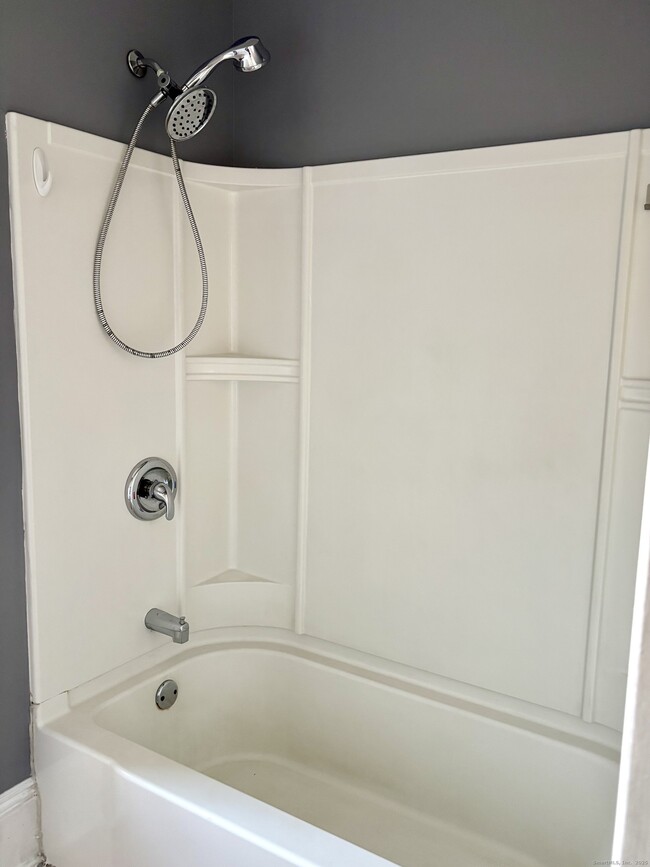 Building Photo - 129 Post Rd