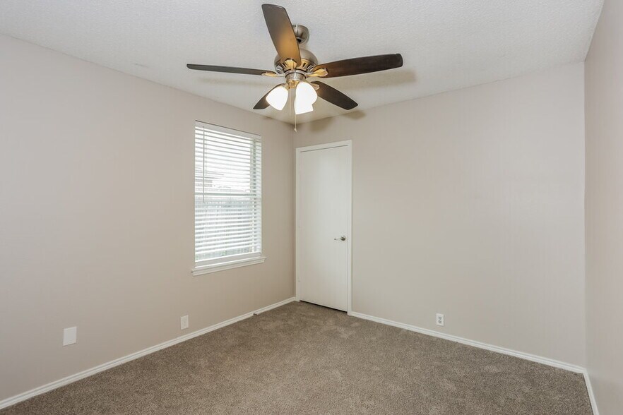 Building Photo - 1506 Clemson Dr