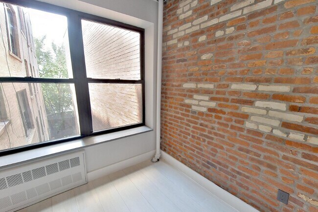 Building Photo - 195 Stanton St