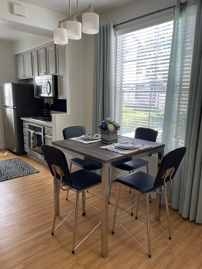 Building Photo - 8680 New Salem St