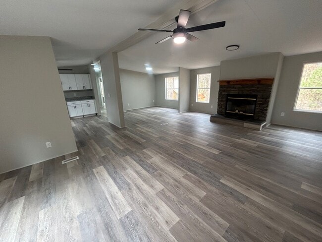 Building Photo - 1362 Winterwood Rd