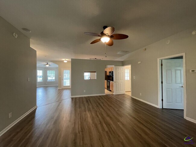 Building Photo - 200 S Houston Springs Blvd