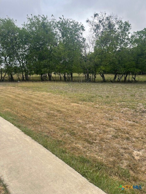 Building Photo - 512 Kellys Way