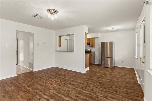 Building Photo - 6220 Kingston Ct