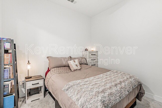 Building Photo - 2876 W 53rd Ave