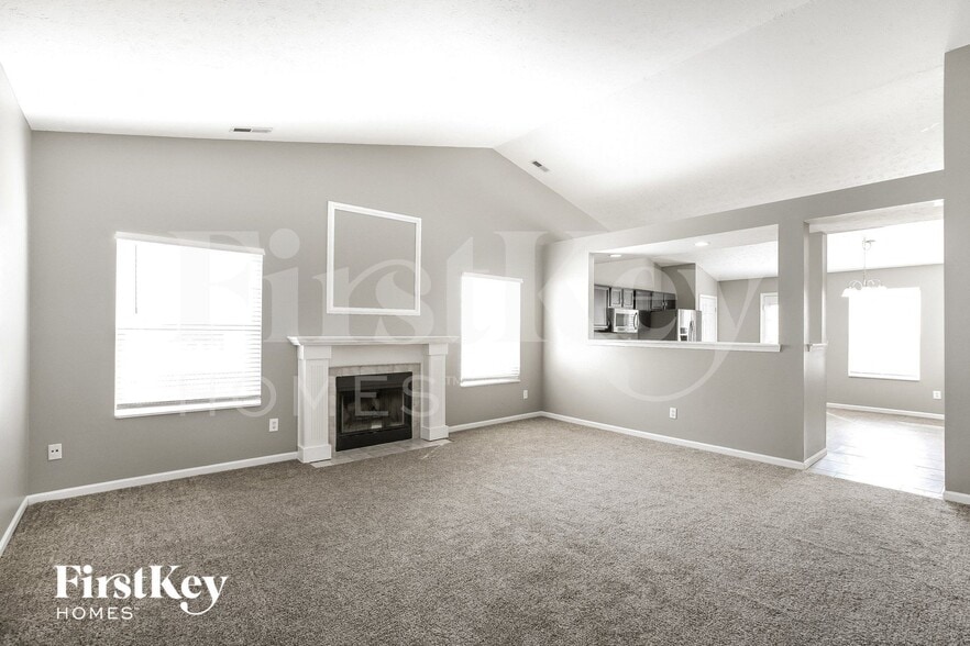 Building Photo - 5720 Ashby Dr