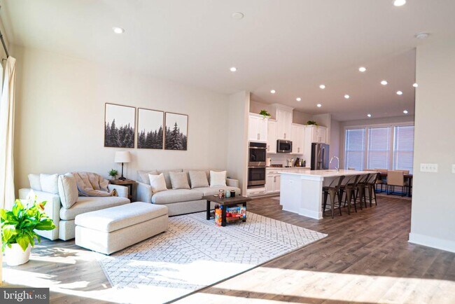 Building Photo - 2453 Liberty Lp