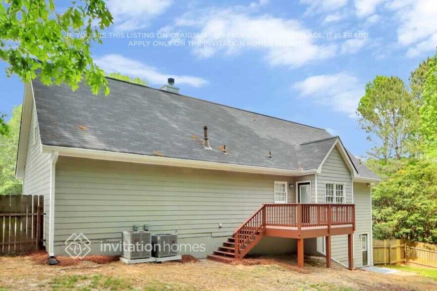 Building Photo - 1190 Burning Bush Dr