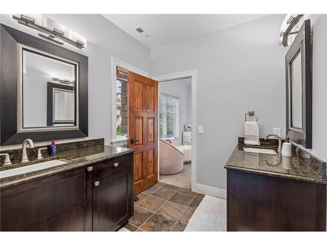 Building Photo - 15700 Portico Dr
