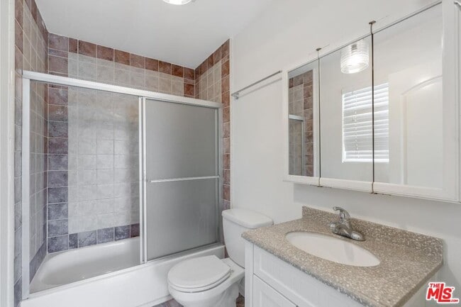 Building Photo - 4821 Topanga Canyon Blvd
