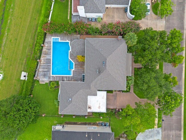 Building Photo - 91 Heathrow Ln