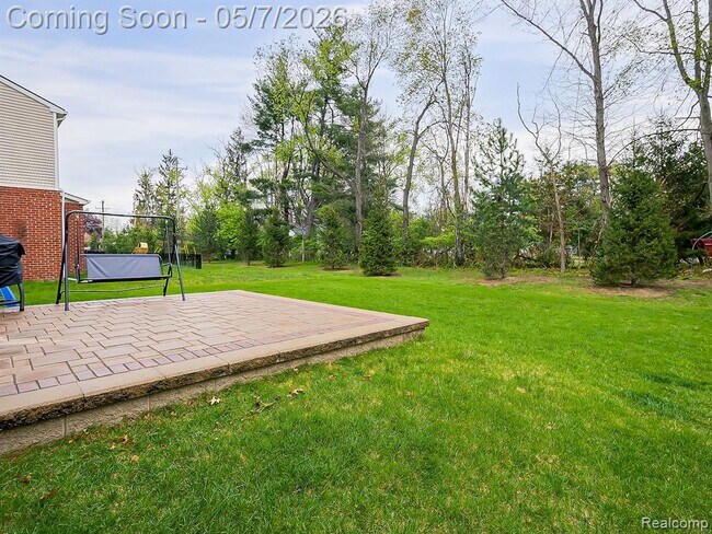 Building Photo - 8640 Quincy Dr