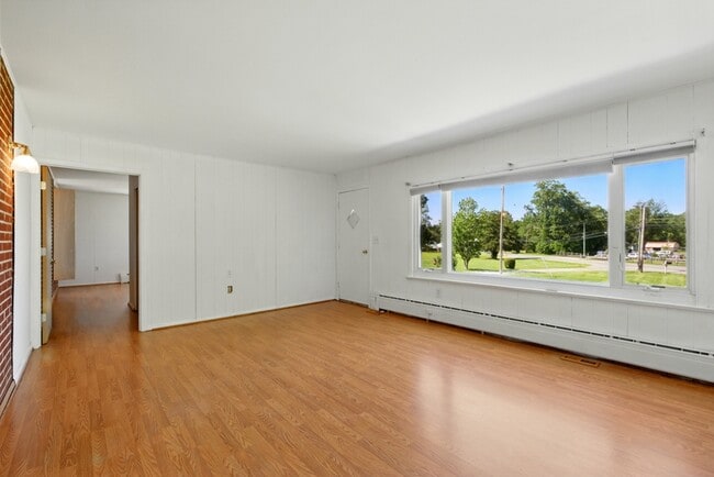 Building Photo - 795 Annapolis Rd