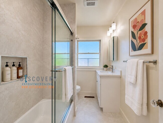 Building Photo - Newly Renovated & Turn-Key Home in Prime El Cerrito Walking Distance to BART and Parks