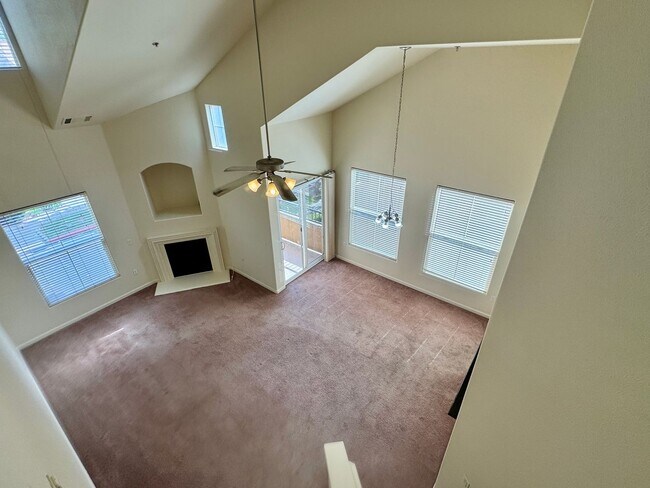 Building Photo - Welcome Home To This Adorable North Natomas Condo!