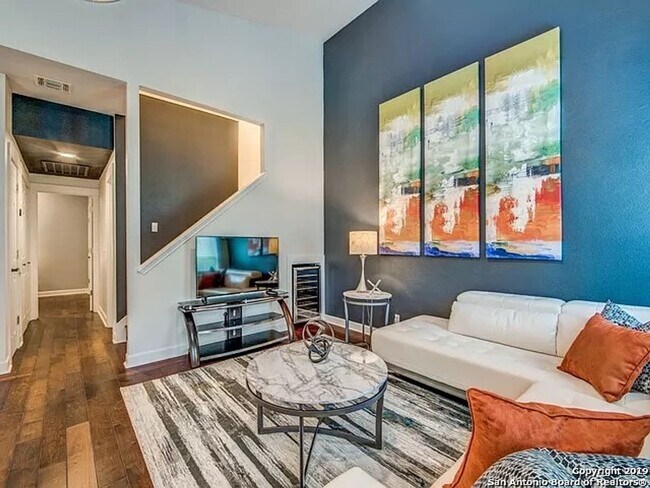 Building Photo - FURNISHED AND EQUIPPED LUXURY TOWNHOME  |  GATED  |  2 SWIMMING POOLS