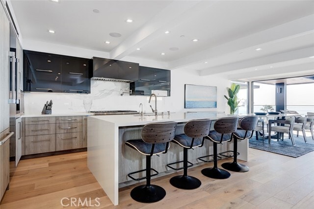 Building Photo - 1208 The Strand