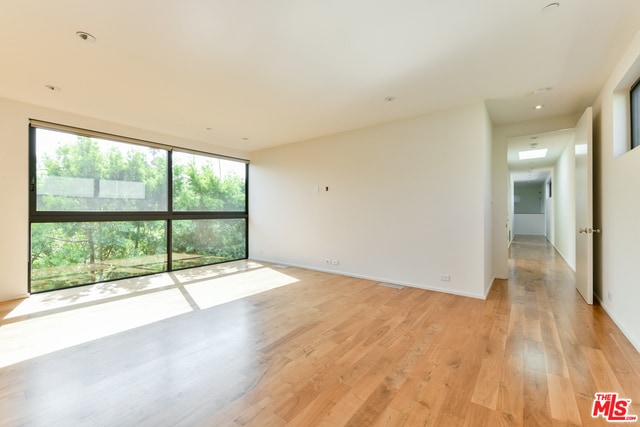 Building Photo - 848 Milwood Ave