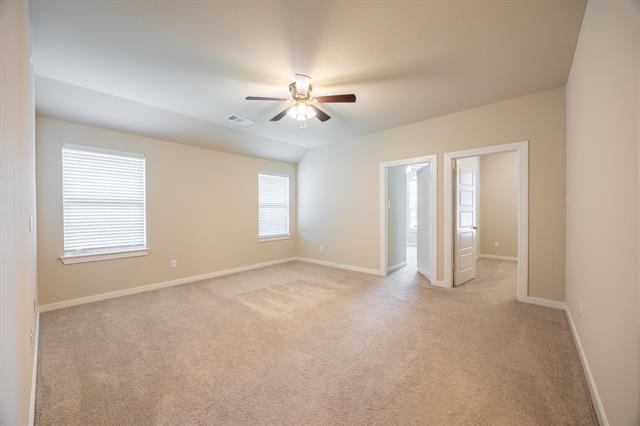 Building Photo - 1560 Kleberg Dr