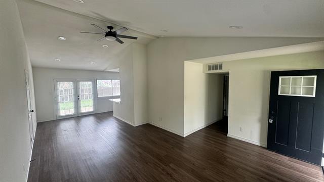 Building Photo - 500 Scarlet Oak St