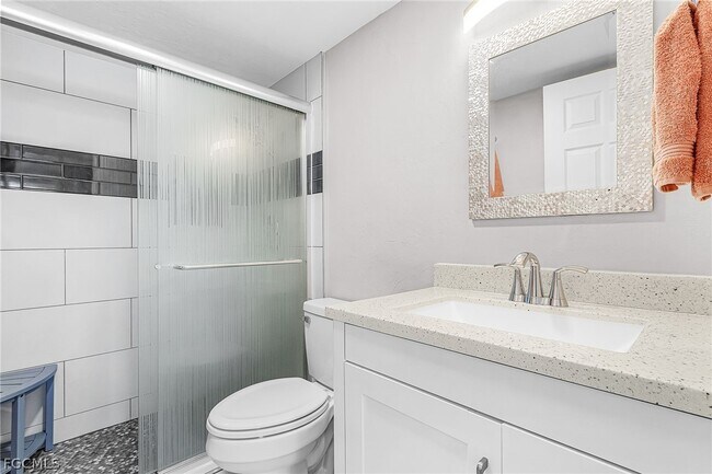 Building Photo - 4260 SE 20th Pl