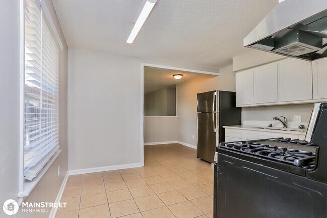 Building Photo - 23 JAMESTOWN DR, ST PETERS, MO 63376