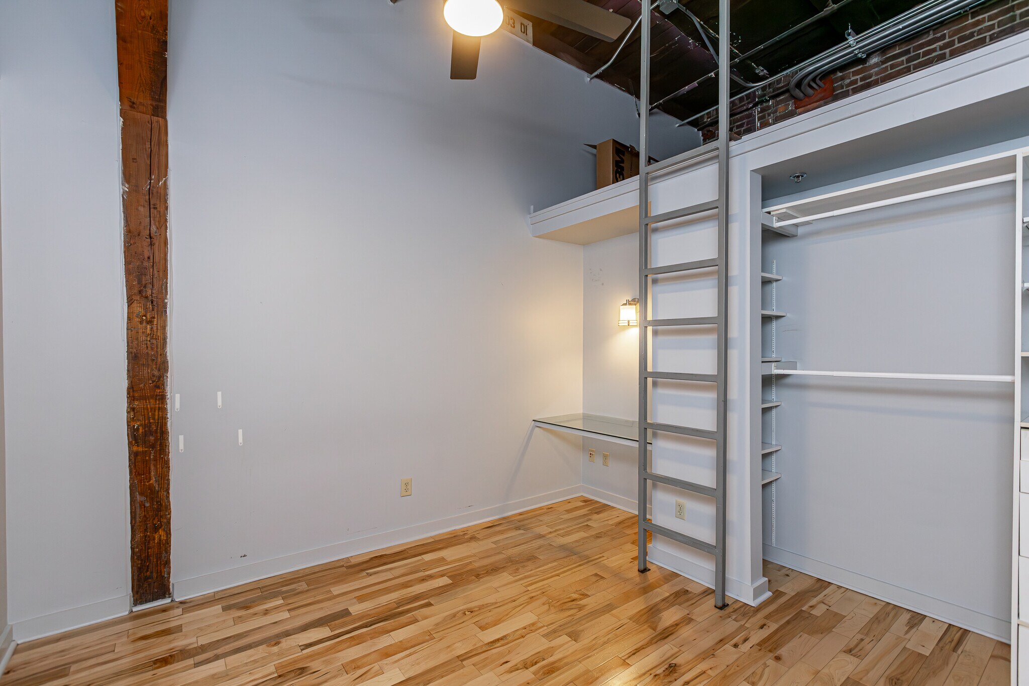 Building Photo - 222 Bolivar St