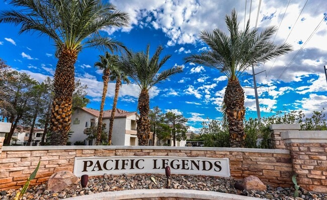 Building Photo - 3 Bed Condo In Gated West Side Community
