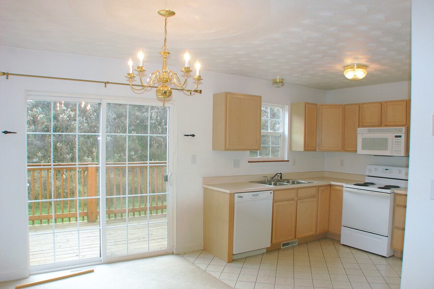 Edgewood Manor Townhomes 320 Shaye Ct Hunker PA 15639 Apartment Finder