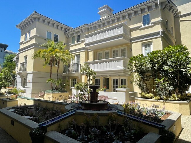 Primary Photo - 7101 Playa Vista Dr