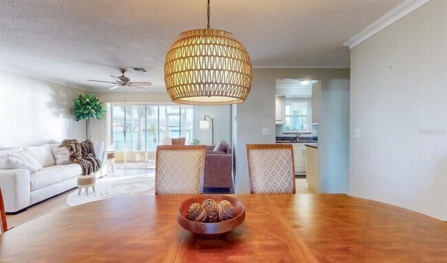 Building Photo - 3606 Belle Vista Dr E