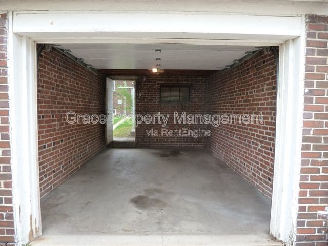 Building Photo - 2029 S Pennsylvania St