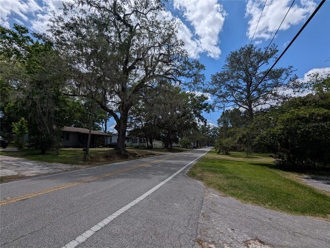 Building Photo - 614 W Fort Dade Ave