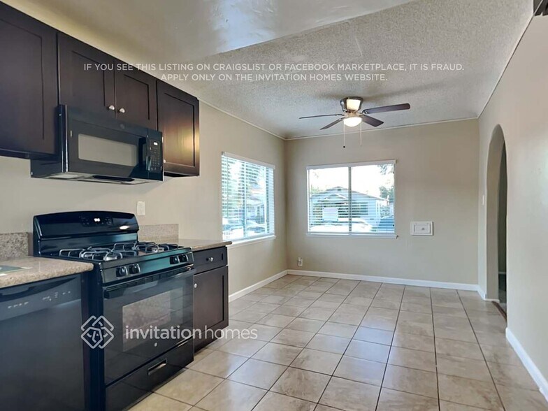 Building Photo - 455 E 51st St