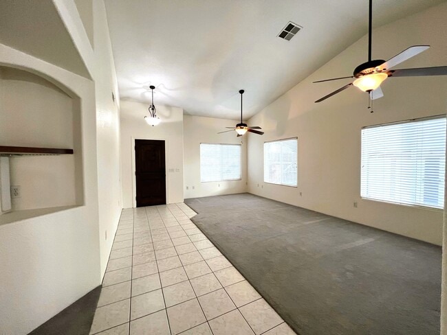 Building Photo - 3013 Verdugo Ln