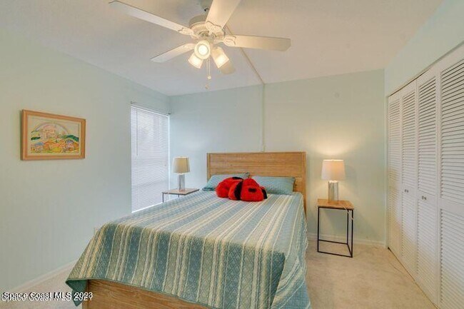 Building Photo - 6124 S River Run Dr